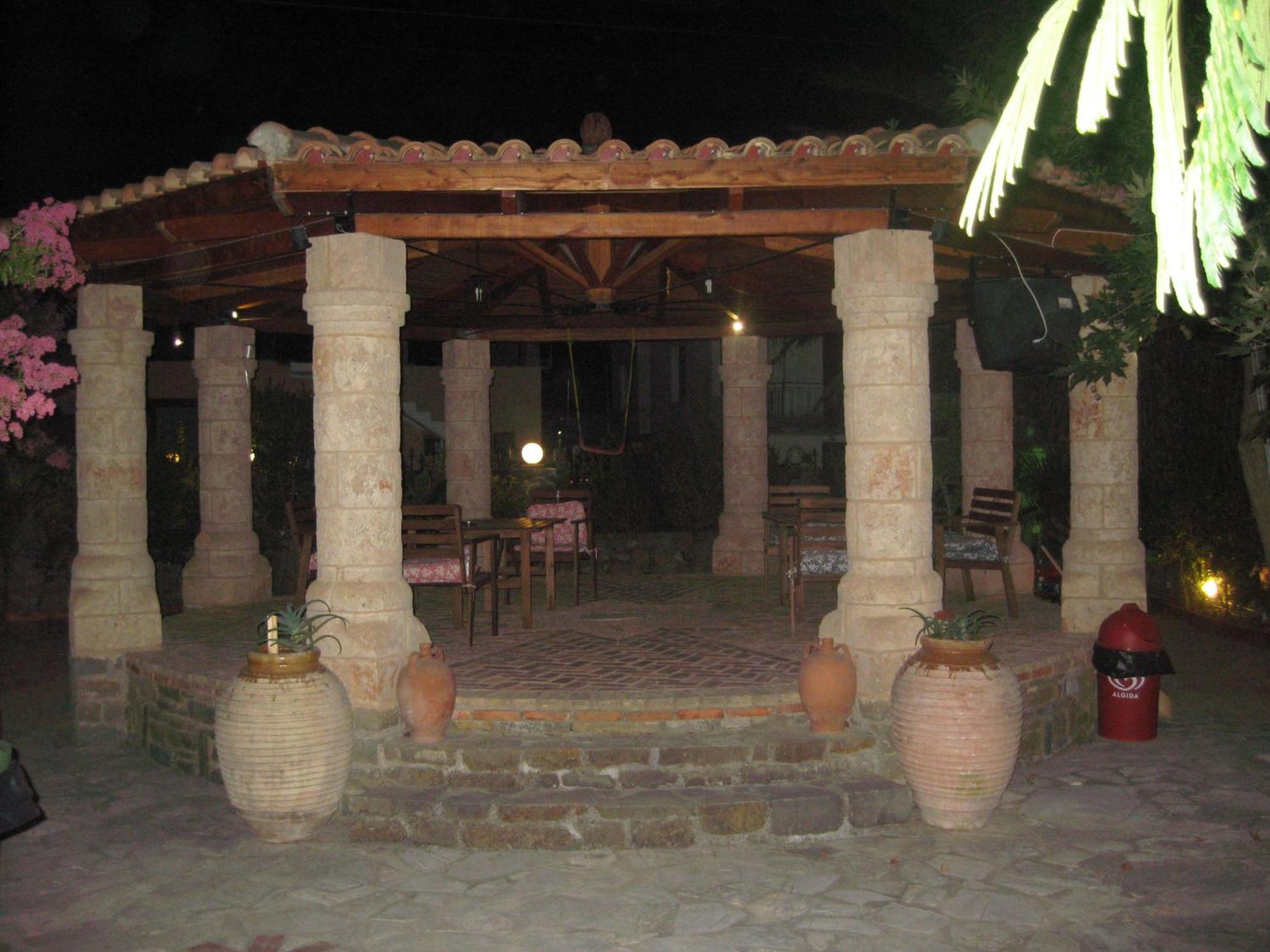 Assimakis Hotel Foinikounda Extérieur photo