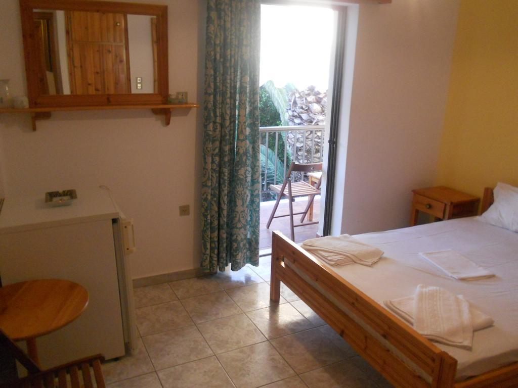 Assimakis Hotel Foinikounda Chambre photo